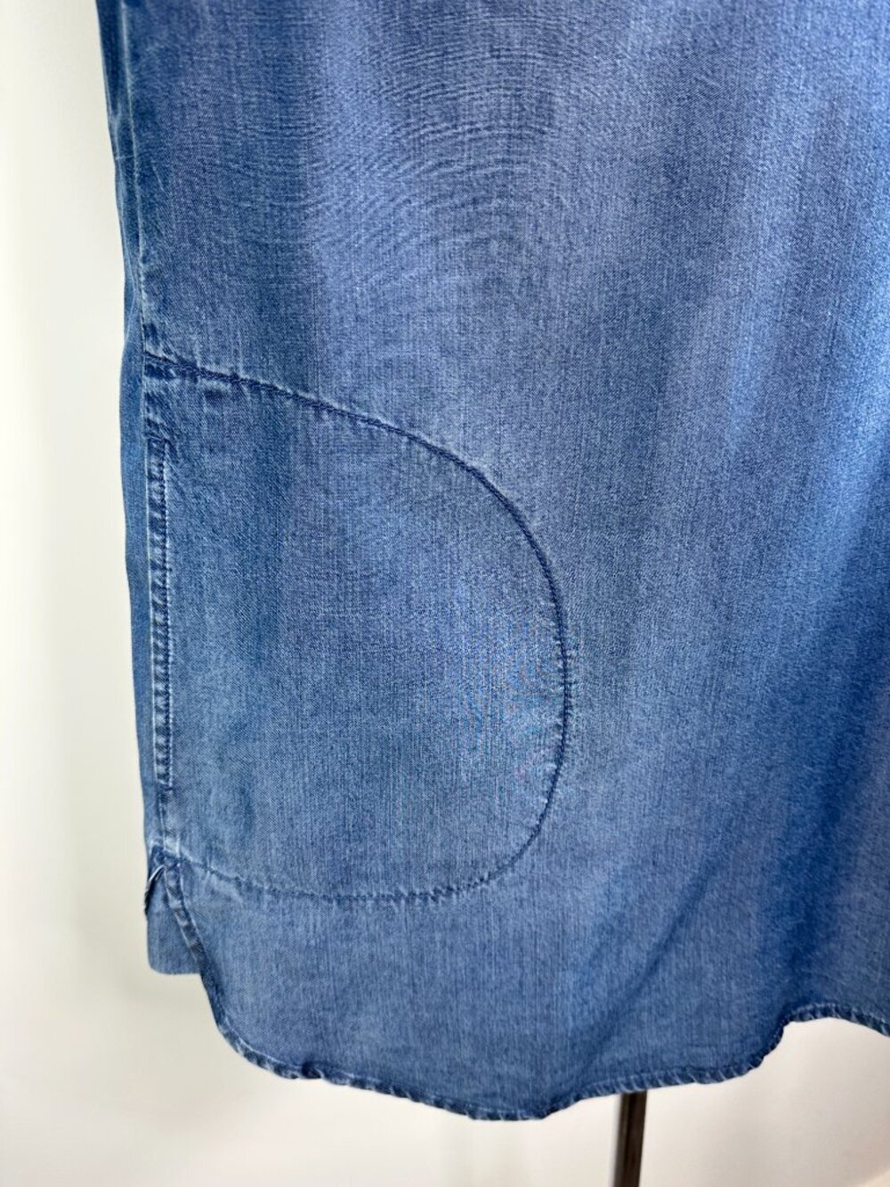 J. Jill Denim Chambray V-Neck Long Sleeve Blouse Size M - Picture 4 of 11